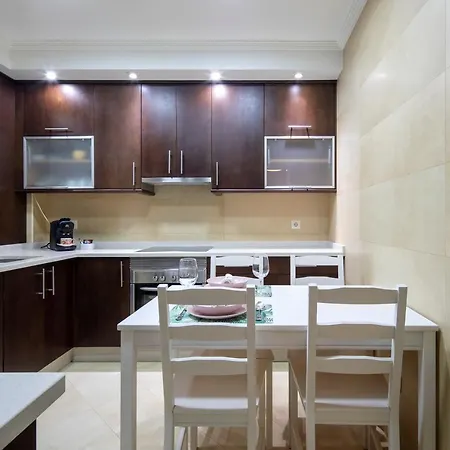 Midtown Rosalia Apartment *